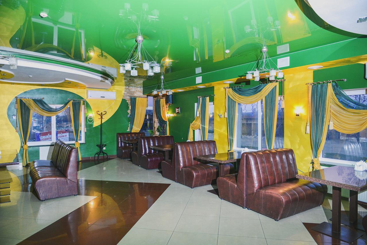 Hotel Forsage à Rivne Extérieur photo